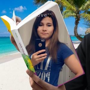 Meet your Posher, Danessy